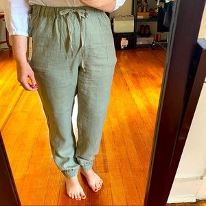 NWOT C&C California 100% Linen Khaki Green Joggers